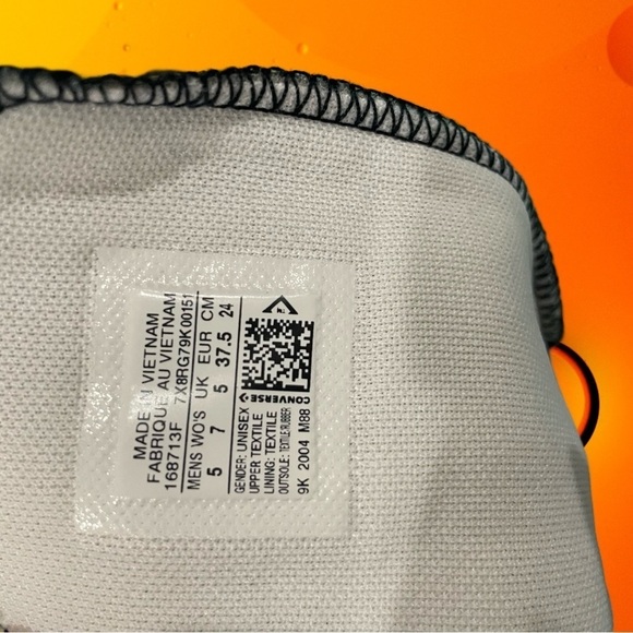 Camo Chuck Taylor Converse All Stars.  Mens size 5, women’s 7 - Picture 6 of 6